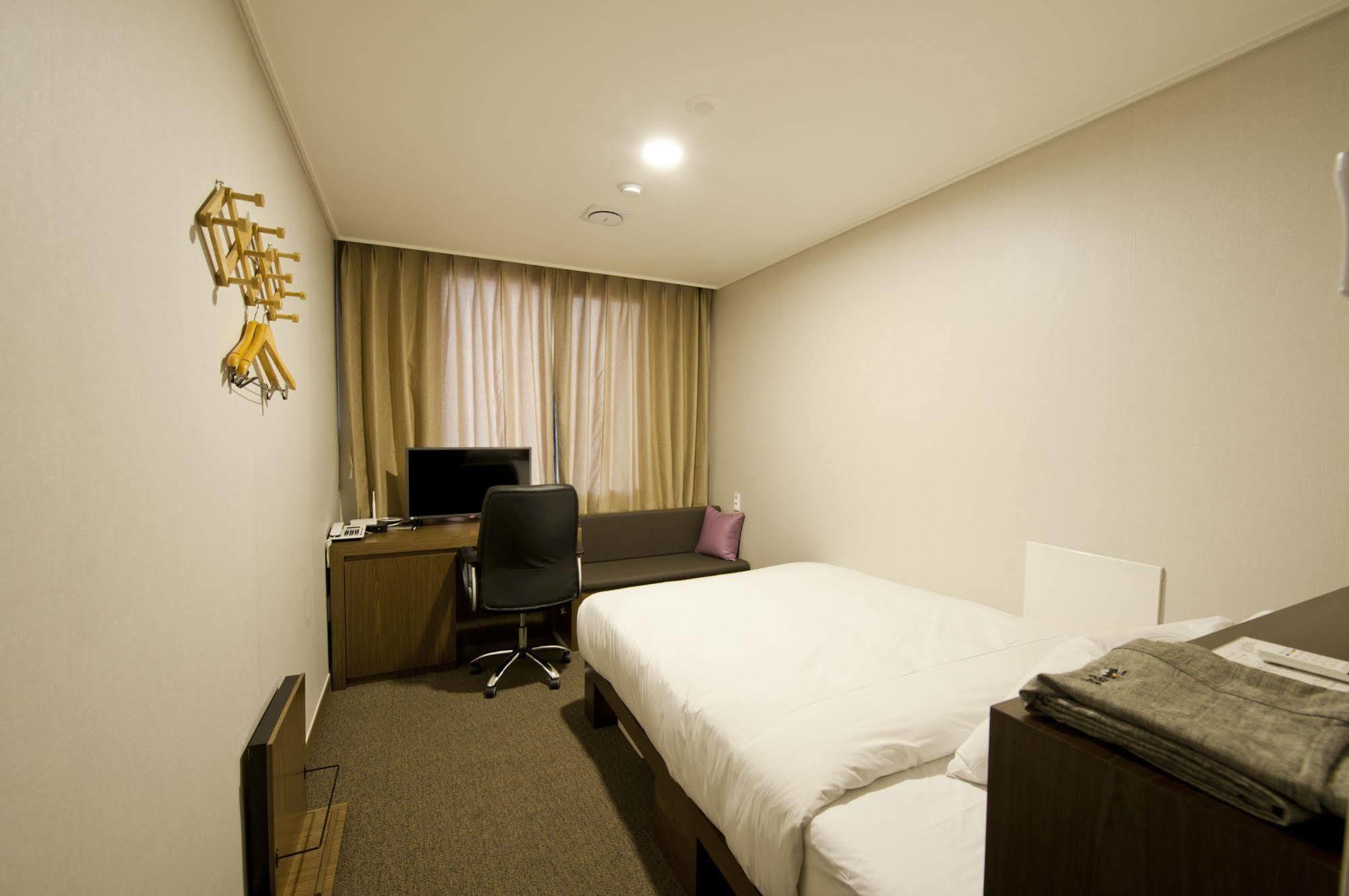 Jeonju Yeonghwa Hotel Bagian luar foto